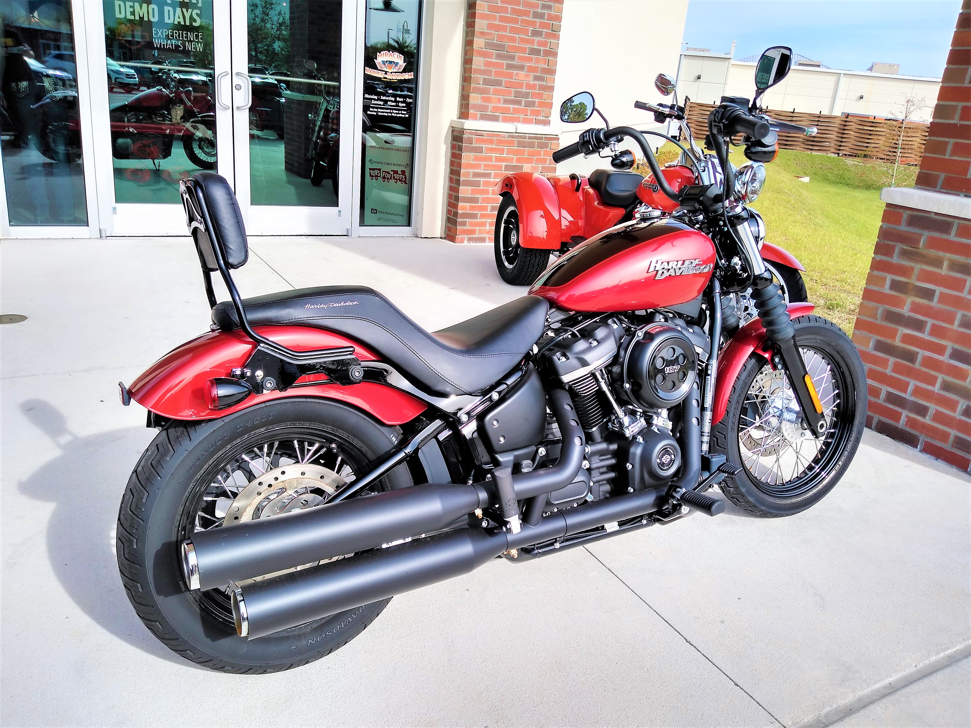 Pre-Owned 2018 Harley-Davidson Softail Street Bob FXBB