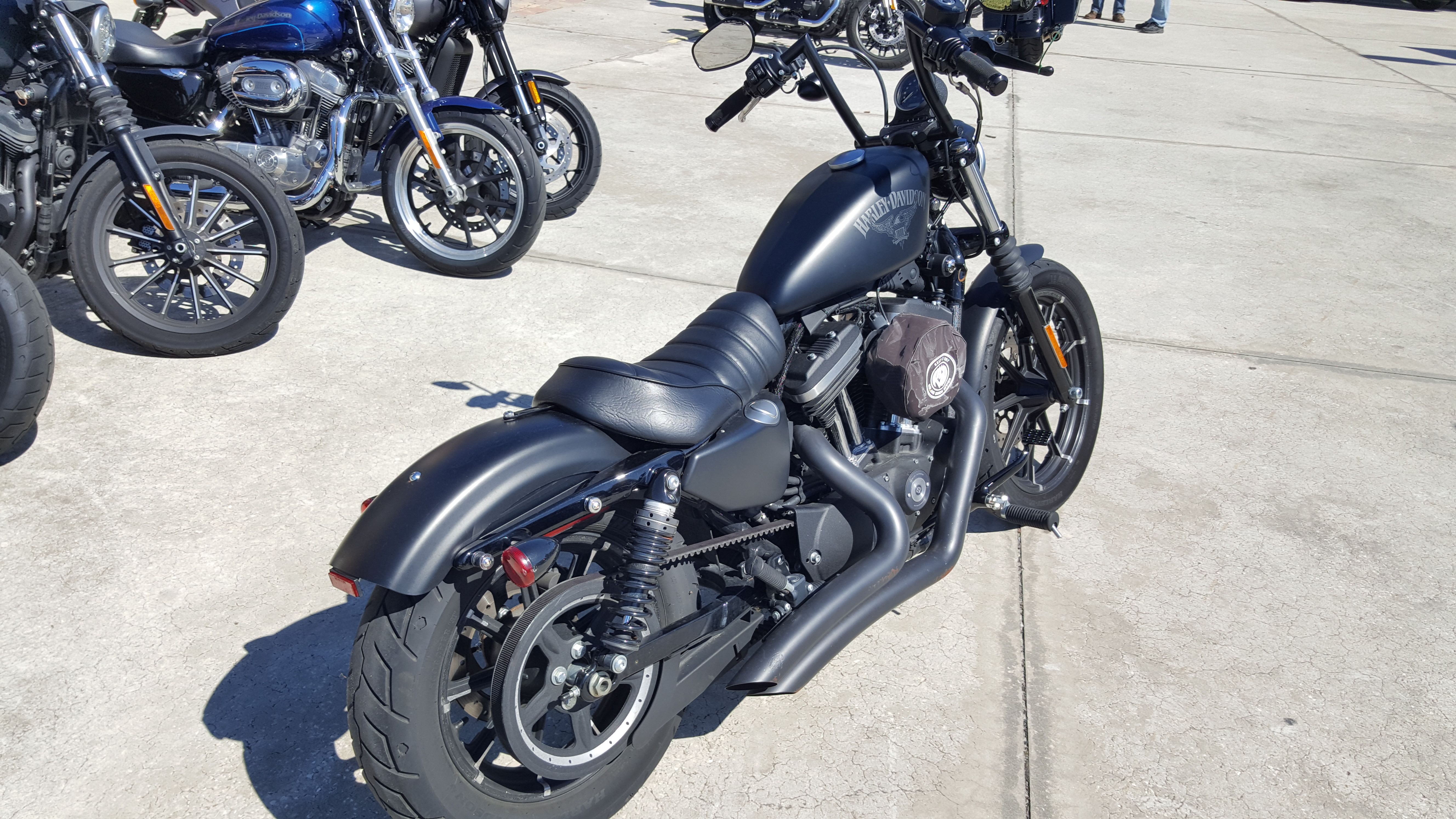 2017 iron 883 value